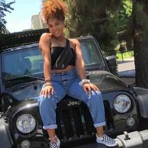 Meet your Posher, Athena